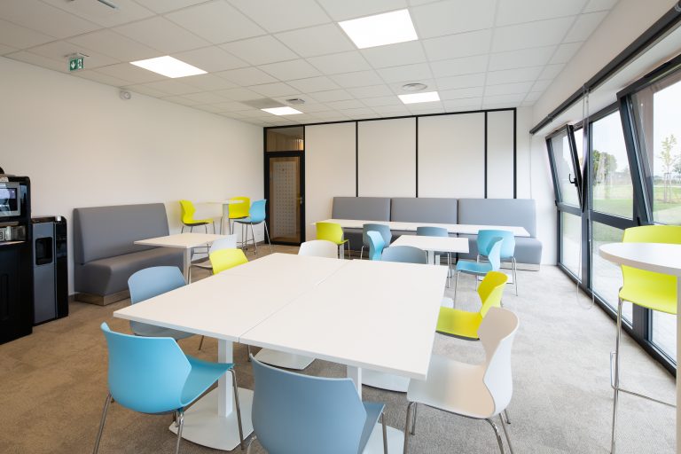 Bureaux de Groupe Qualiconsult, livrés par ADP Group, à Entzheim, septembre 2021.